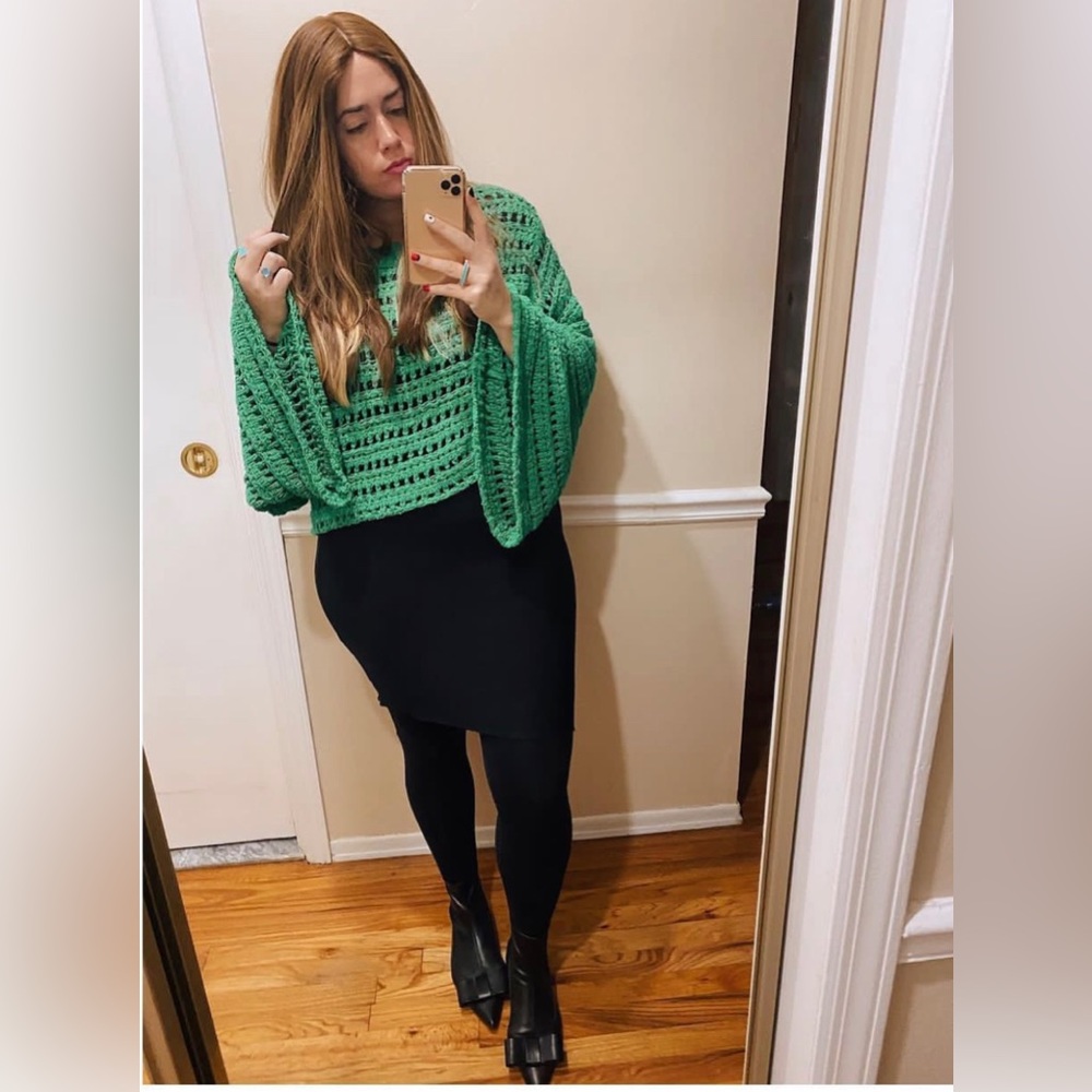 ⚡️MOVING SALE ⚡️Free People oversized sleeve knit sweater ⚡️MOVING SALE ⚡️